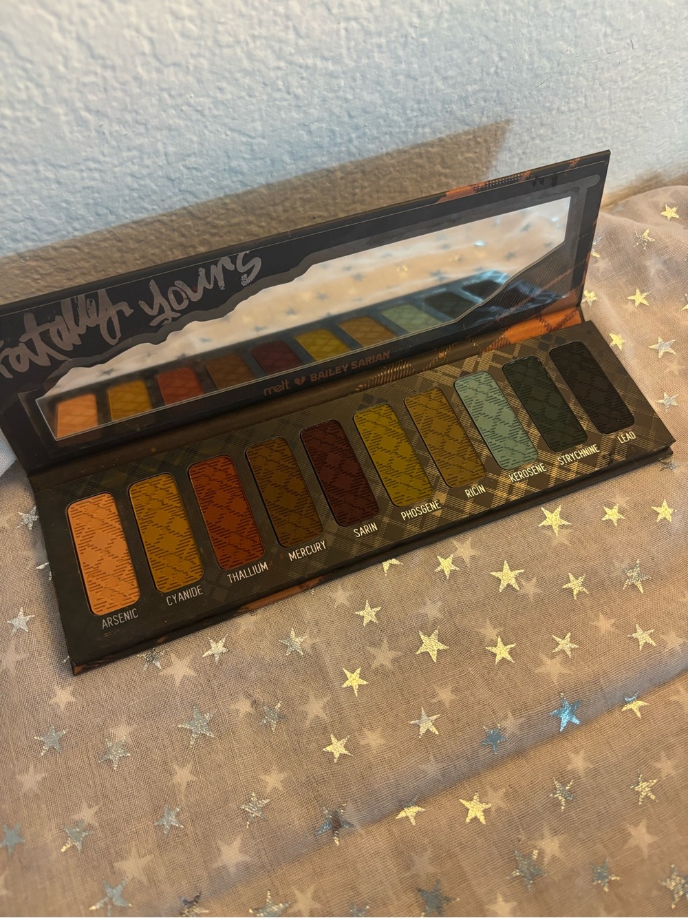 Melt Cosmetics x Bailey Sarian Fatally Yours eyeshadow palette - Picture 5 of 5